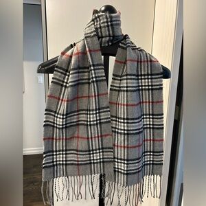 Simon’s Grey, Red and Black Plaid Men's Scarf